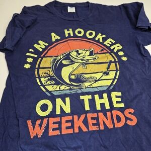 Fishing Tshirt I'm A Hooker Fun Navy T Shirt  A  Size Large.  A12